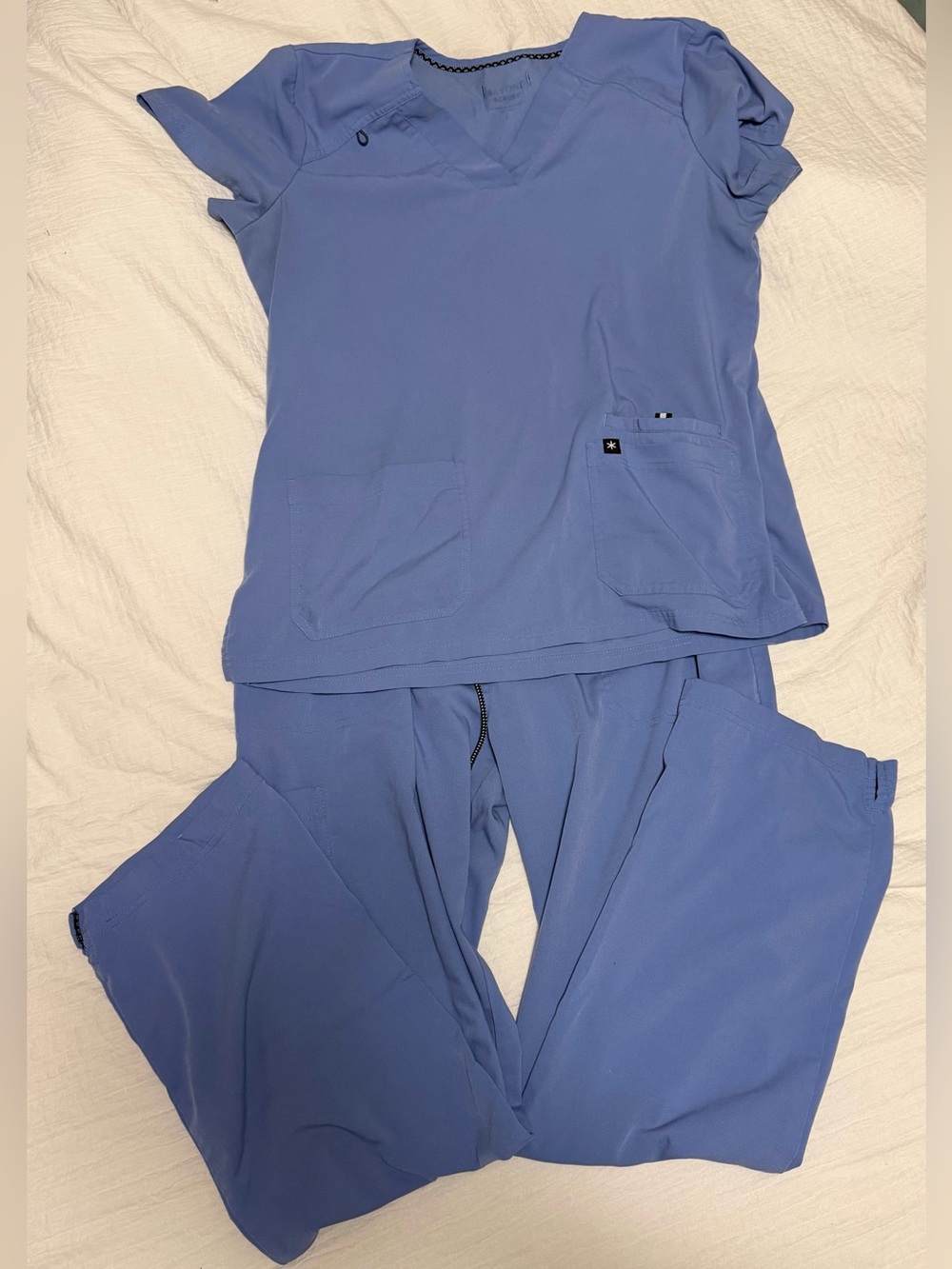 Women’s Medical Scrub Set - Blue V-Neck Top & Jogger Pants